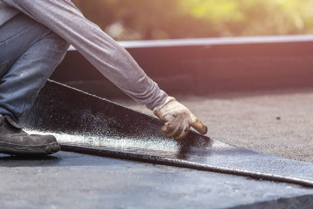 Professional Vapor Barrier Installation technician working in Pennville, IN